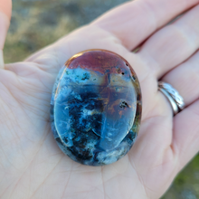 Load image into Gallery viewer, Ocean jasper palm stones