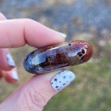 Load image into Gallery viewer, Ocean jasper palm stones