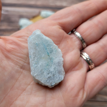 Load image into Gallery viewer, Rough natural rainbow moonstone