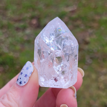 Load image into Gallery viewer, Cracked Clear Quartz Crystal Points