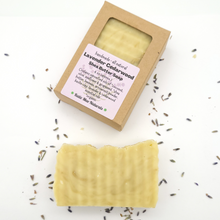 Load image into Gallery viewer, Lavender scented shave soap