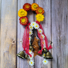 Load image into Gallery viewer, Witches Bells Door Chimes