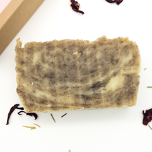 Load image into Gallery viewer, Rosemary mint Hibiscus vegan shampoo bar