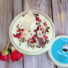 Load image into Gallery viewer, Soy wax candle with crystals