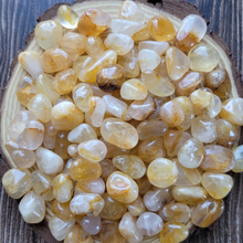 Load image into Gallery viewer, Golden healer quartz tumbled gemstones