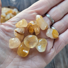 Load image into Gallery viewer, Golden healer quartz tumbled gemstones