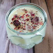 Load image into Gallery viewer, Magic Potion Skull Candle - Soy Wax Candle 15 oz