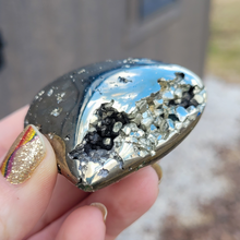 Load image into Gallery viewer, Pyrite Heart Carving - 2.5 inch