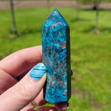 Load image into Gallery viewer, Blue Apatite Point - Apatite Tower