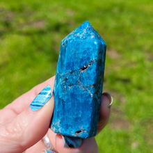 Load image into Gallery viewer, Blue Apatite Point - Apatite Tower