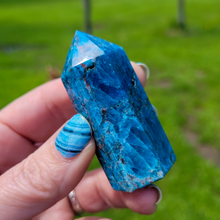 Load image into Gallery viewer, Blue Apatite Point - Apatite Tower