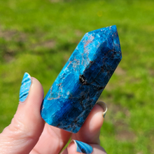 Load image into Gallery viewer, Blue Apatite Point - Apatite Tower