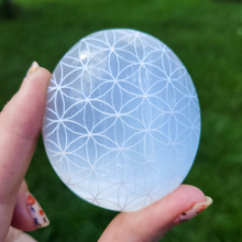 Load image into Gallery viewer, Selenite Palm Stone - Flower of Life Palm Stone