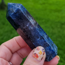 Load image into Gallery viewer, Sodalite Point - Sodalite Tower