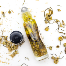 Load image into Gallery viewer, Courage - Herb and Crystal Infused Oil Roller with Chamomile and Tigers Eye - Cedarwood Chamomile Scent