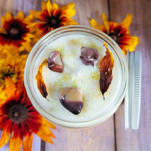 Load image into Gallery viewer, Autumn scent soy wax candle with gemstones