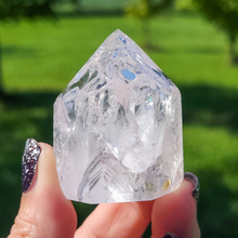 Load image into Gallery viewer, Cracked Clear Quartz Crystal Point