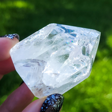 Load image into Gallery viewer, Cracked Clear Quartz Crystal Point