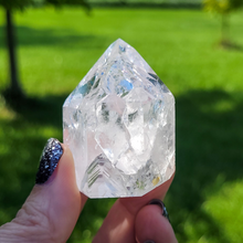 Load image into Gallery viewer, Cracked Clear Quartz Crystal Point