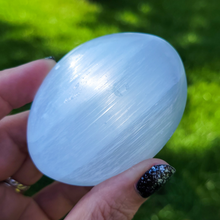 Load image into Gallery viewer, Selenite Palm Stone 2.5 inch - Polished Selenite Crystal