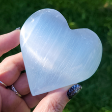 Load image into Gallery viewer, Selenite Heart Carving - Polished Selenite Heart