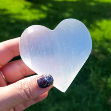 Load image into Gallery viewer, Selenite Heart Carving - Polished Selenite Heart
