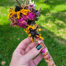 Load image into Gallery viewer, Organic Mugwort and Seasonal Flower Bundle