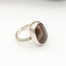 Load image into Gallery viewer, Banded agate and sterling silver gemstone ring size 7.5