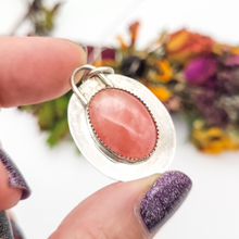 Load image into Gallery viewer, Peach Moonstone and Sterling Silver Pendant Necklace