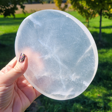 Load image into Gallery viewer, Selenite Charging Plate - 6 inch - Polished Selenite Plate