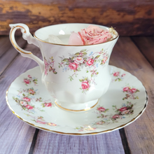 Load image into Gallery viewer, Vintage Tea Cup Candle (Love Spell)