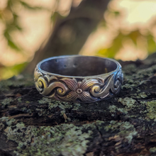 Load image into Gallery viewer, Floral and Vine Sterling Silver Ring