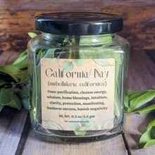Load image into Gallery viewer, Dried California Bay Laurel leaves