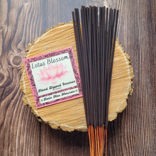 Load image into Gallery viewer, Lotus blossom hand dipped incense sticks