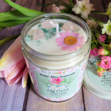 Load image into Gallery viewer, Lily Forest Soy Wax Candle - 9 oz