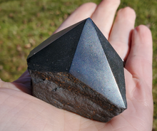 Load image into Gallery viewer, Hematite Top Polished Point