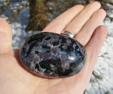 Load image into Gallery viewer, Indigo Gabbro Palm Stones