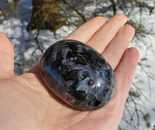 Load image into Gallery viewer, Indigo Gabbro Palm Stones
