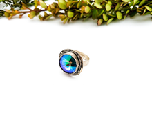 Load image into Gallery viewer, Swarovski Crystal sterling silver ring, size 7.5