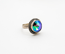 Load image into Gallery viewer, Swarovski Crystal sterling silver ring, size 7.5