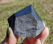 Load image into Gallery viewer, Hematite Top Polished Point