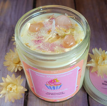 Load image into Gallery viewer, Buttercream Soy Candle – Warm Vanilla Buttercream Handcrafted Candle
