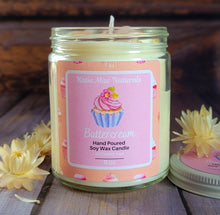 Load image into Gallery viewer, Buttercream Soy Candle – Warm Vanilla Buttercream Handcrafted Candle
