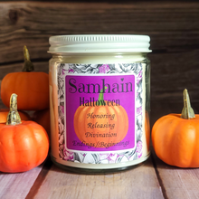 Load image into Gallery viewer, Samhain Halloween Candle (Pumpkin Hollow) - 9 oz

