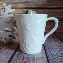 Load image into Gallery viewer, Winter Woods Tea Cup Candle
