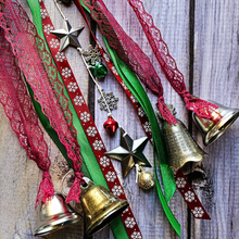 Load image into Gallery viewer, Yule Witches Bells Christmas Door Wreath
