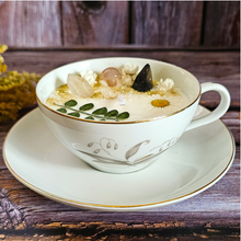 Load image into Gallery viewer, Ginger Jasmine Tea Cup Candle with Crystals
