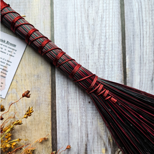 Mini Hawk Tail Whisk Broom in Red and Black