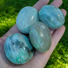 Load image into Gallery viewer, Green Moonstone Palm Stones 
