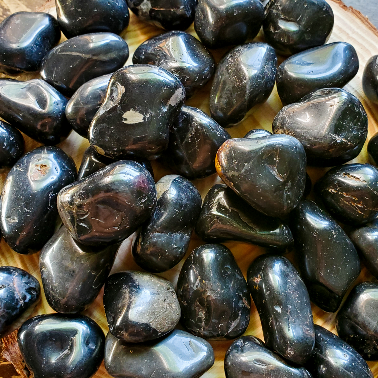 Black onyx tumbled stones